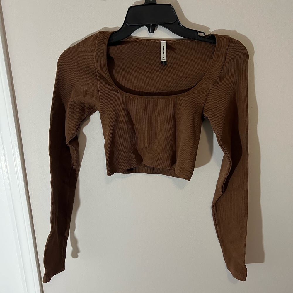 Aritzia Sunday Best Womens Bliss Ribbed Long Sleeve Crop Top